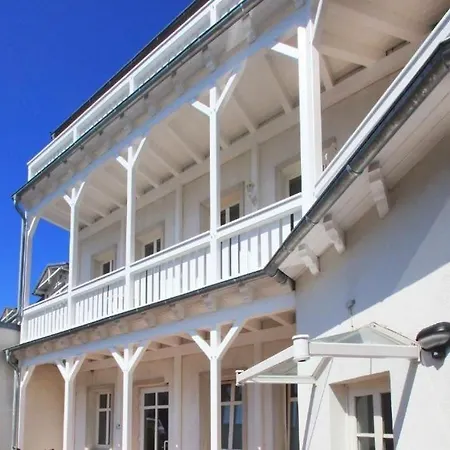 Appartementhaus Mit Balkon 300 M Bis Zum Hsr Apartament