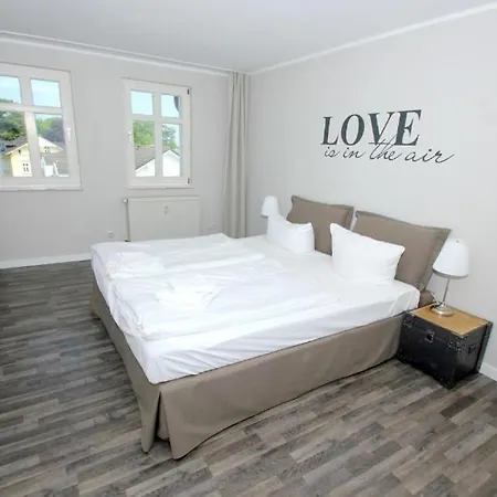 Appartementhaus Mit Balkon 300 M Bis Zum Hsr Apartament Goehren (Ruegen)
